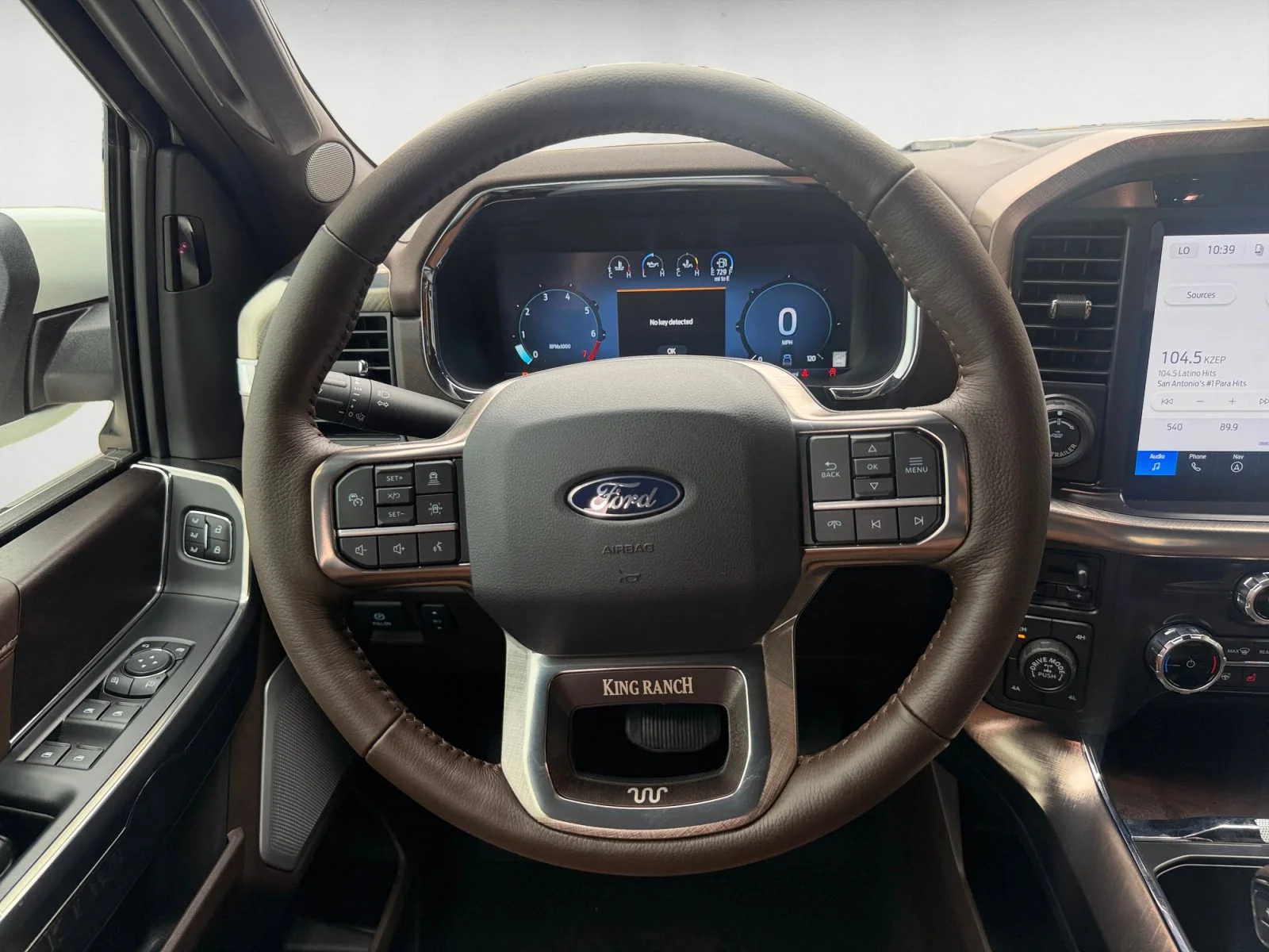 New 2026 Star White Metallic Tri-Coat Ford King Ranch image 11