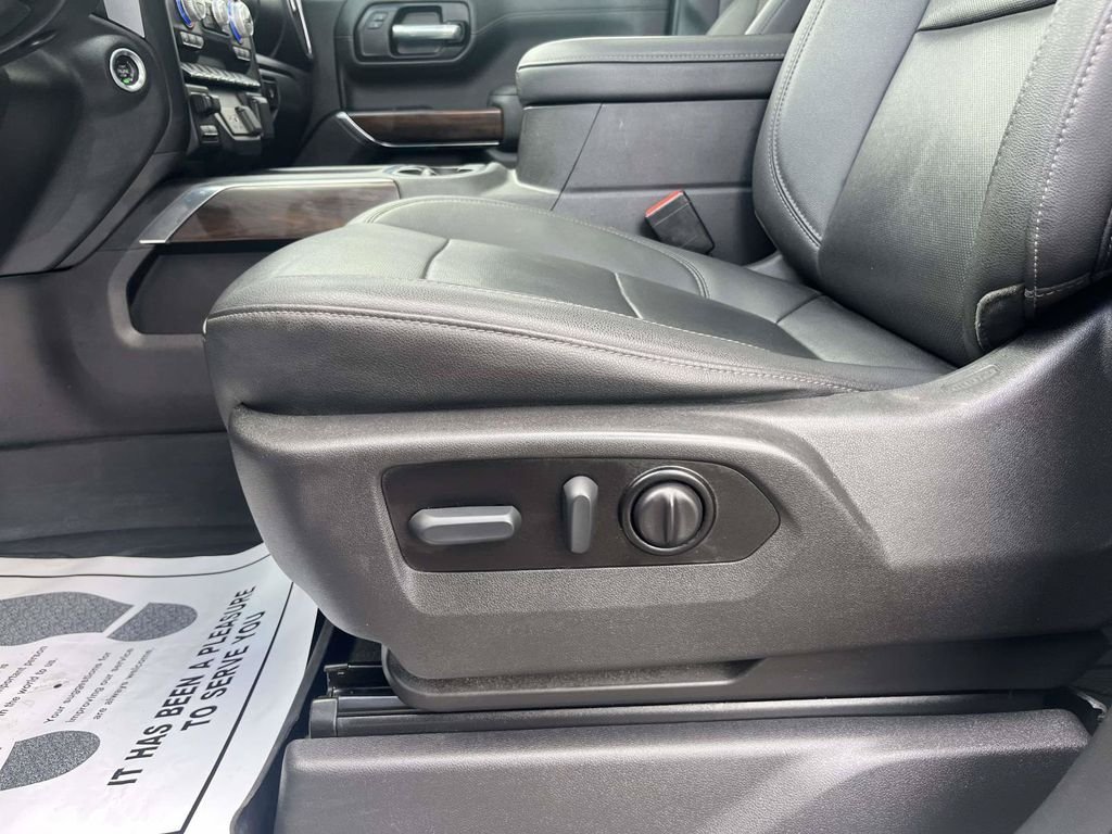 Used 2022 Silver GMC SLT image 14