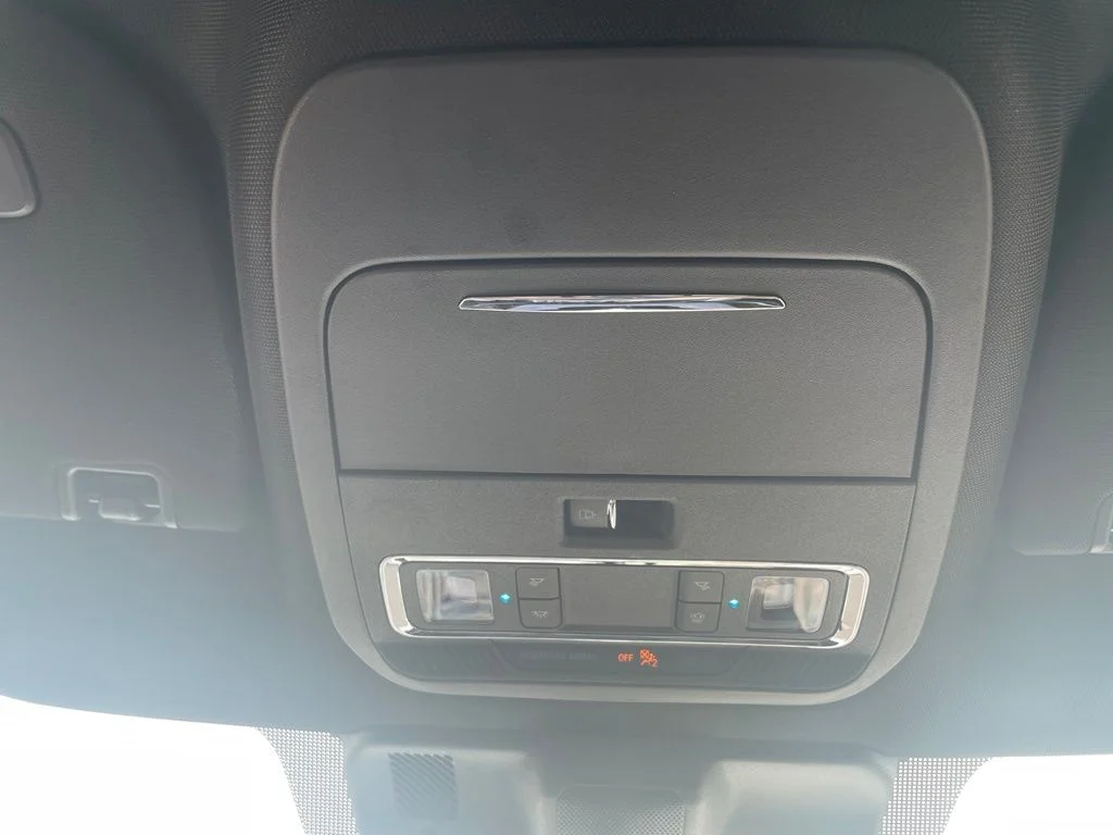 New 2026 Star White Metallic Tri-Coat Ford Lariat® image 28