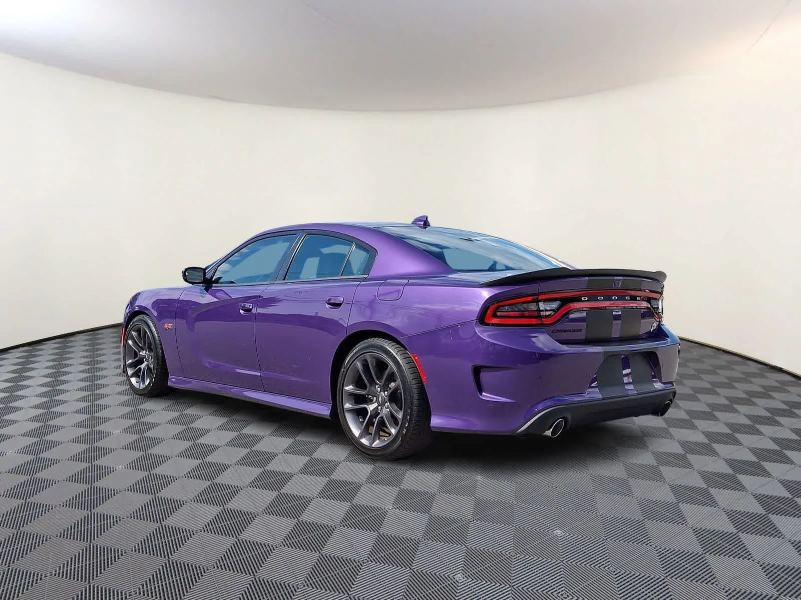 Used 2023 Plum Crazy Pearlcoat Dodge Scat Pack image 7