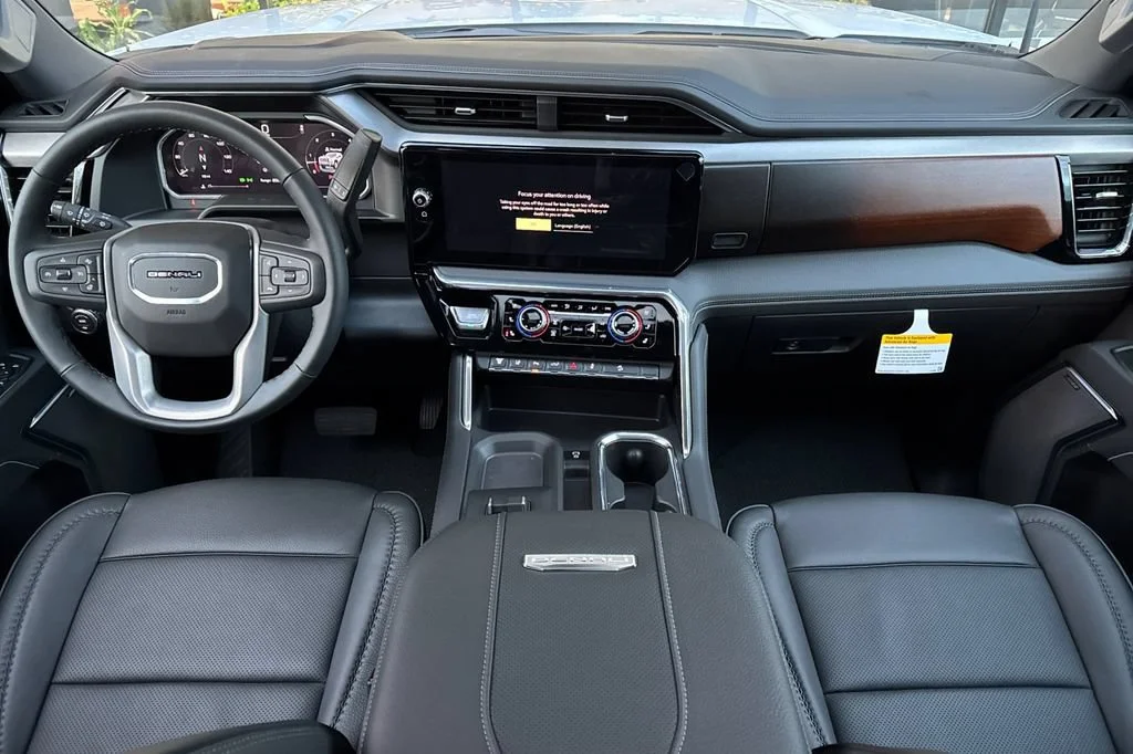 2026 GMC Sierra 3500HD Denali - Photo 10