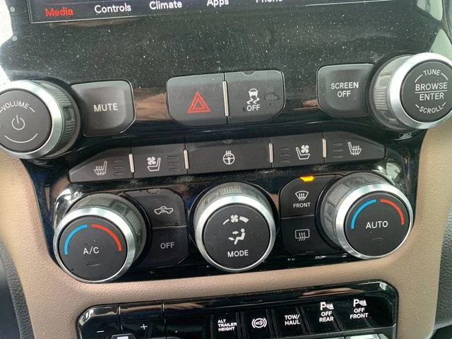 Used 2019 White Ram Laramie image 23