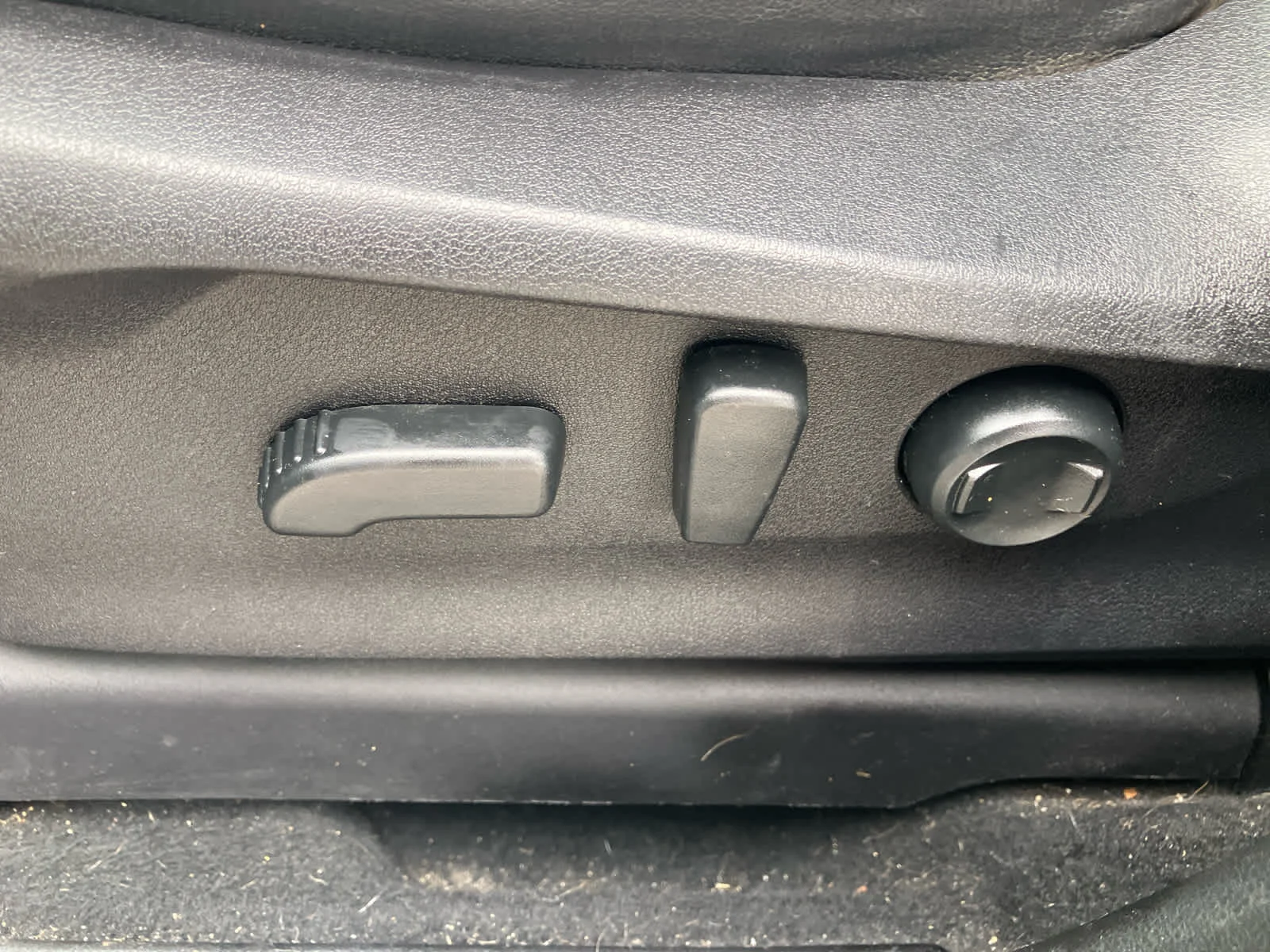 Used 2019 Magnetite Gray Metallic Subaru Limited image 11