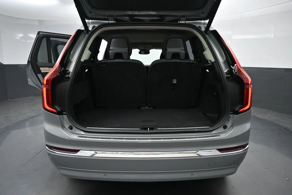 New 2026 Vapour Grey Volvo Plus image 17