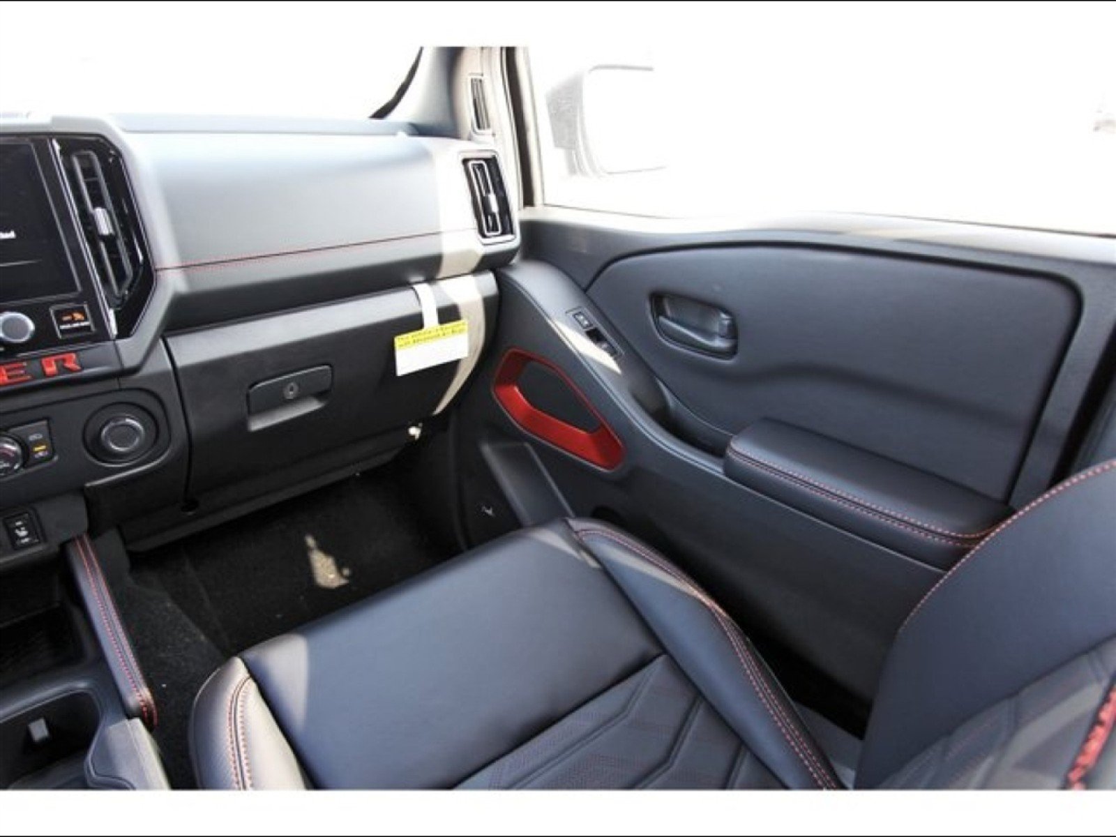 2026 Nissan Frontier Crew Cab PRO-X® - 6