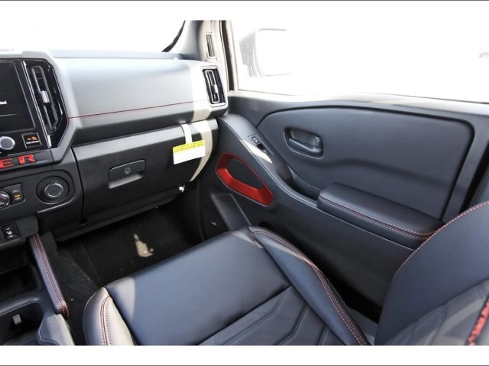 2026 Nissan Frontier Crew Cab PRO-X® - 6
