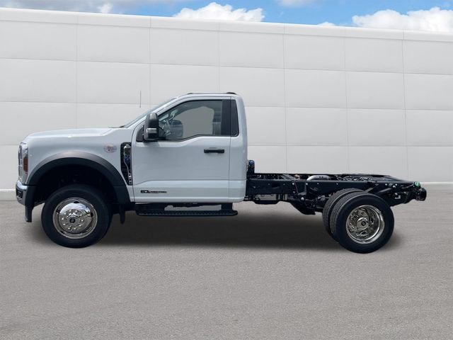 New 2026 Oxford White Ford F-550® XL image 2