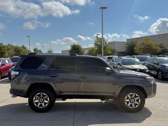 Certified Used 2018 MAGNETIC GRAY MET. Toyota TRD Off Road Premium image 4