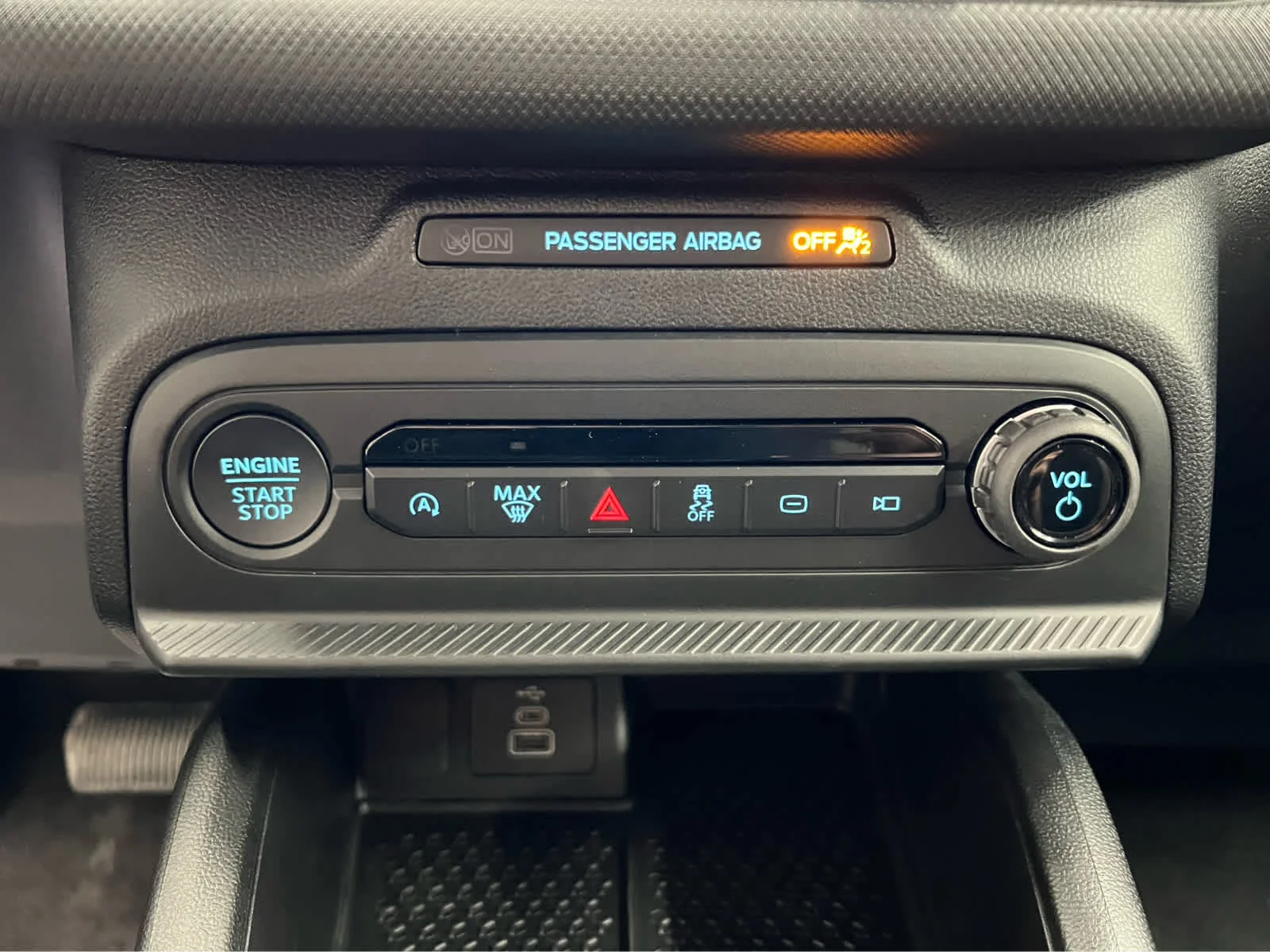 New 2026 Carbonized Gray Metallic Ford Big Bend image 19