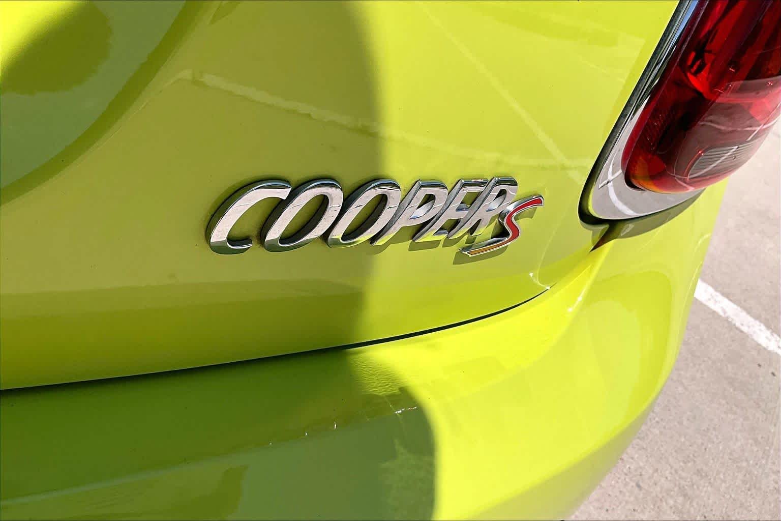 Used 2024 Zesty Yellow MINI Cooper S image 9