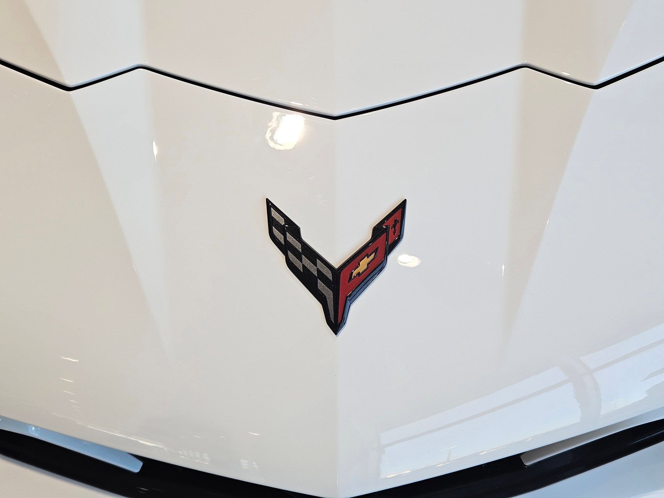 New 2026 Arctic White Chevrolet 2LZ image 9
