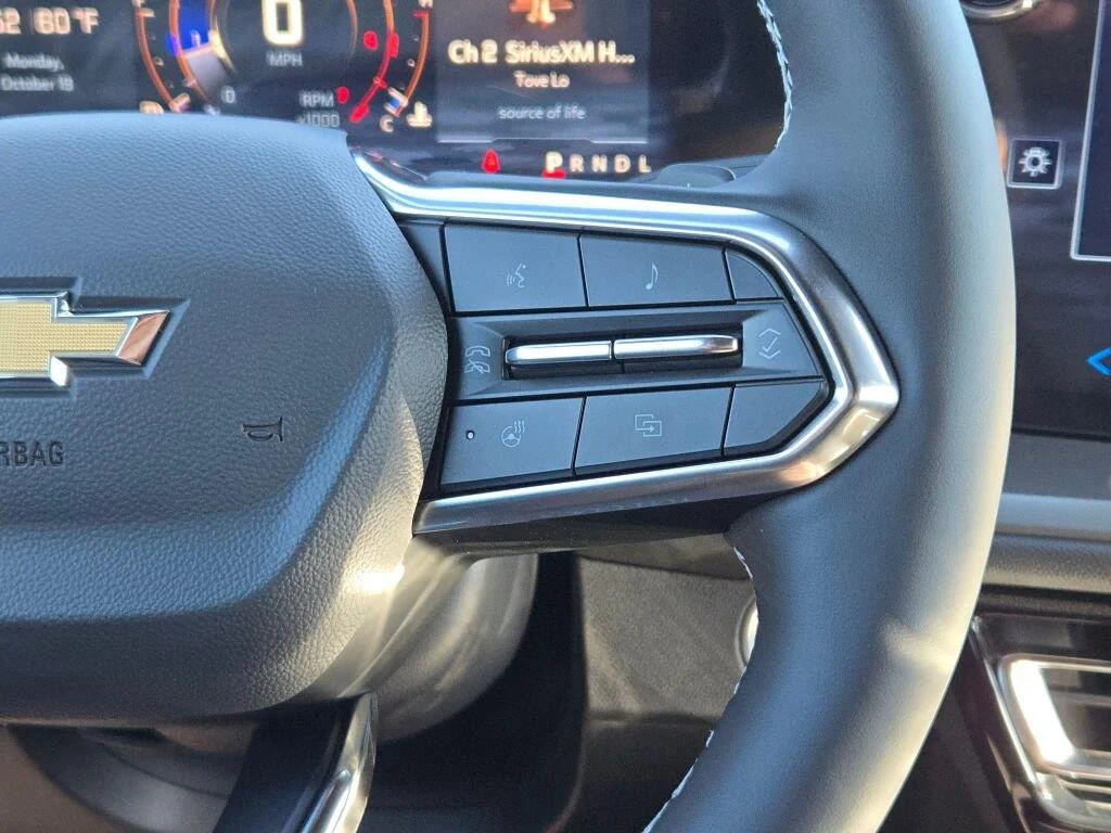 2027 Chevrolet Traverse LT - Photo 31