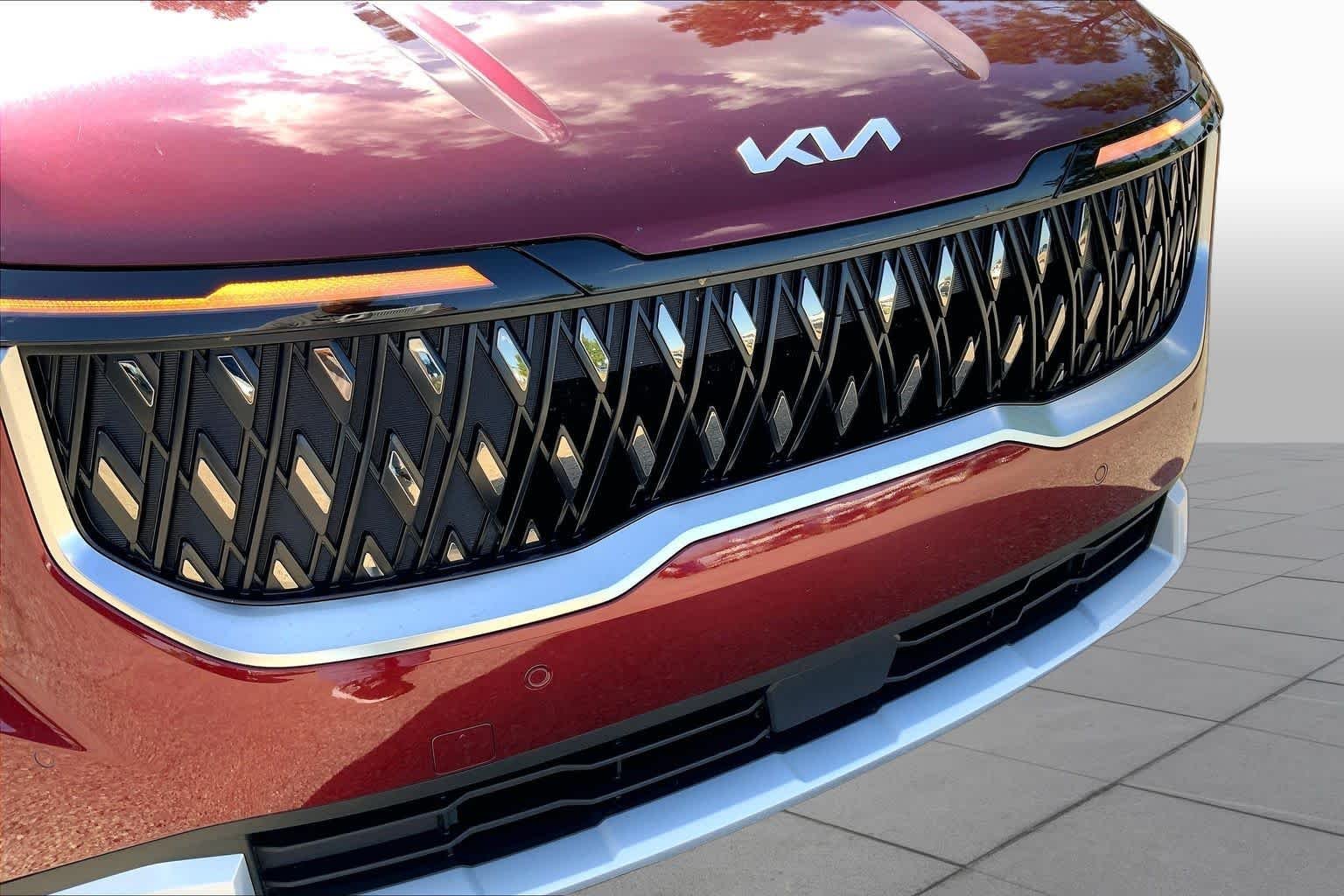 Used 2026 Flare Red Kia LXS image 30