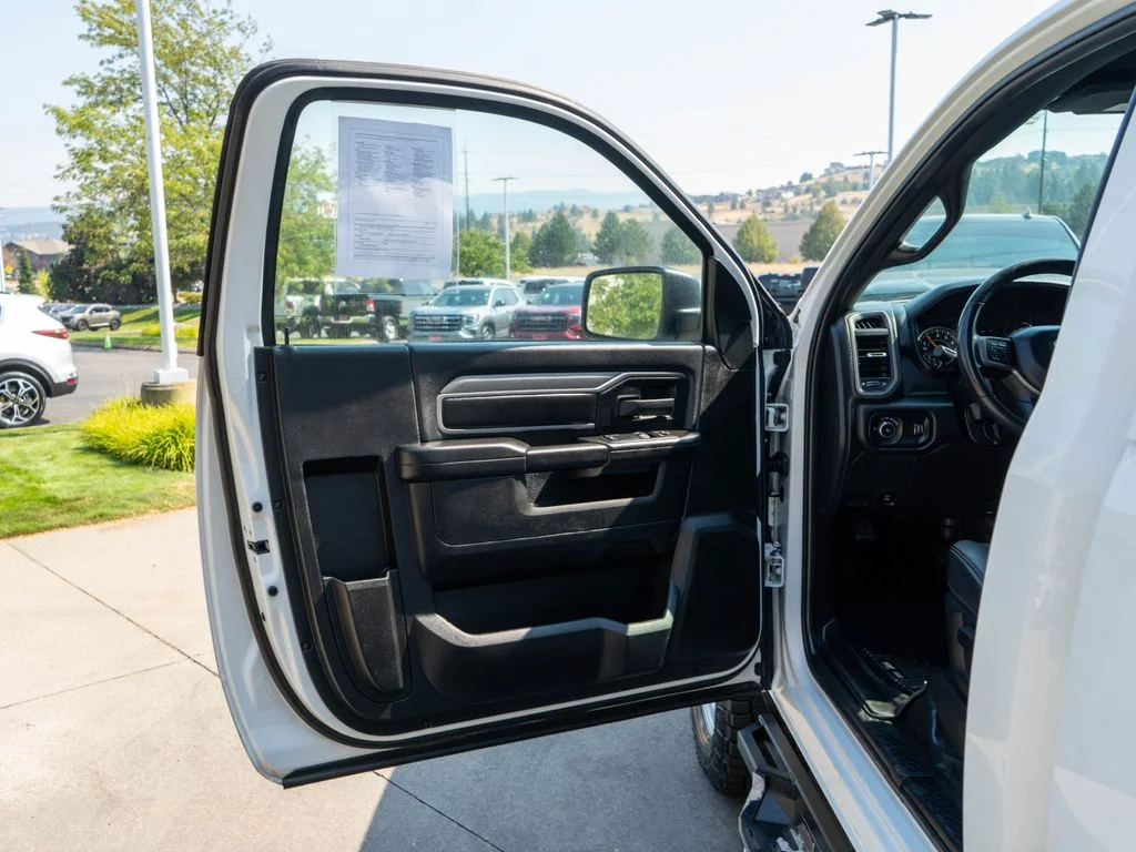 Used 2022 White Ram Tradesman image 12