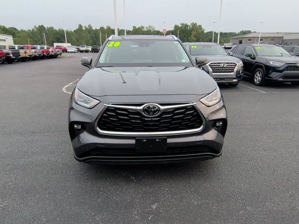 Used 2020 Gray Toyota Limited image 3