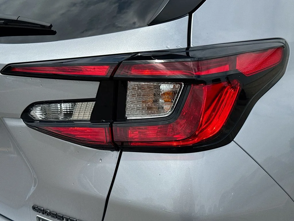 New 2026 ICE SILVER METALLIC Subaru Limited Hybrid image 32