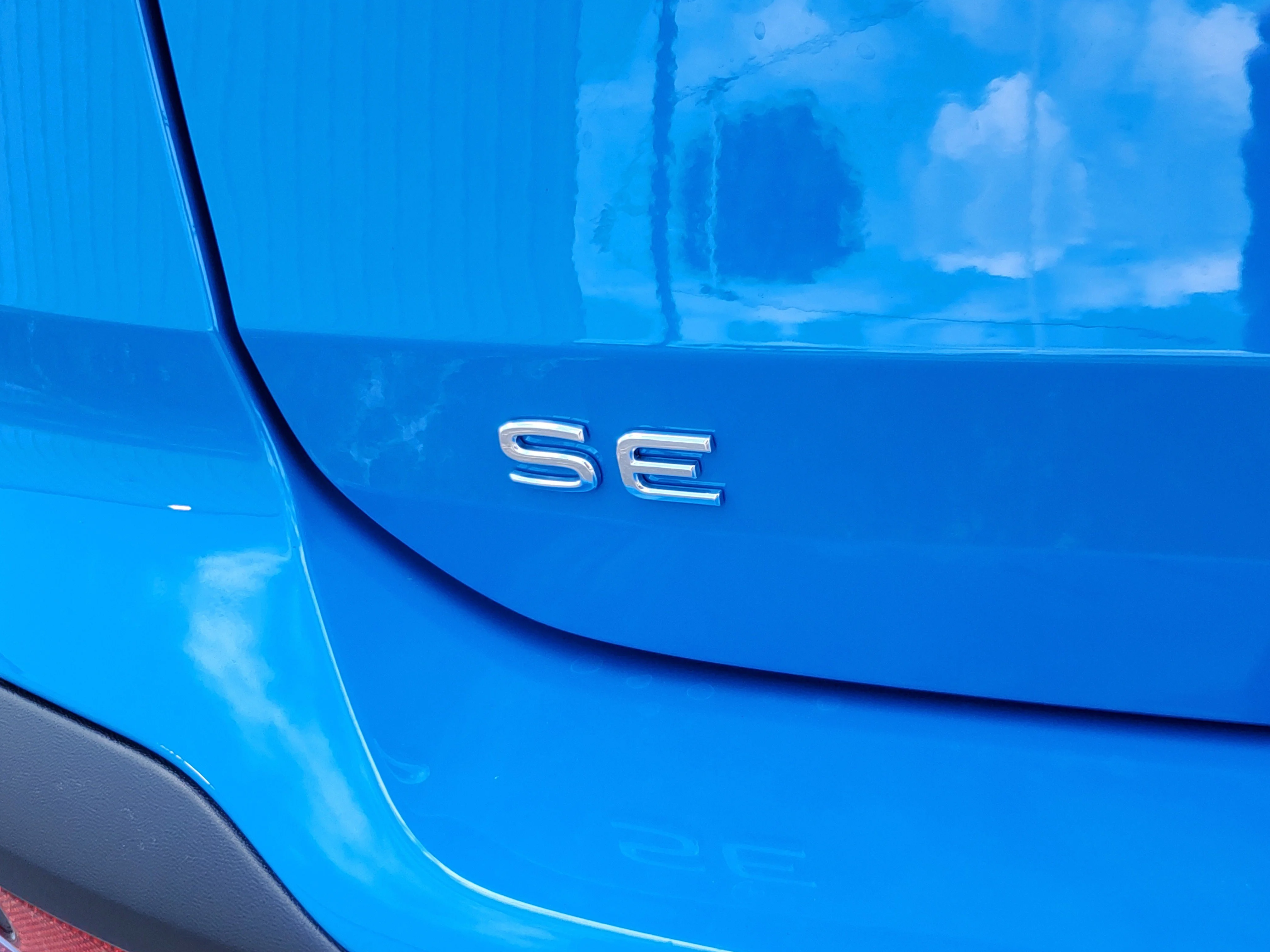 New 2026 Blue Volkswagen SE image 5