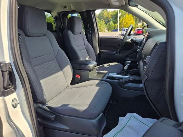 Used 2025 White Nissan S image 19