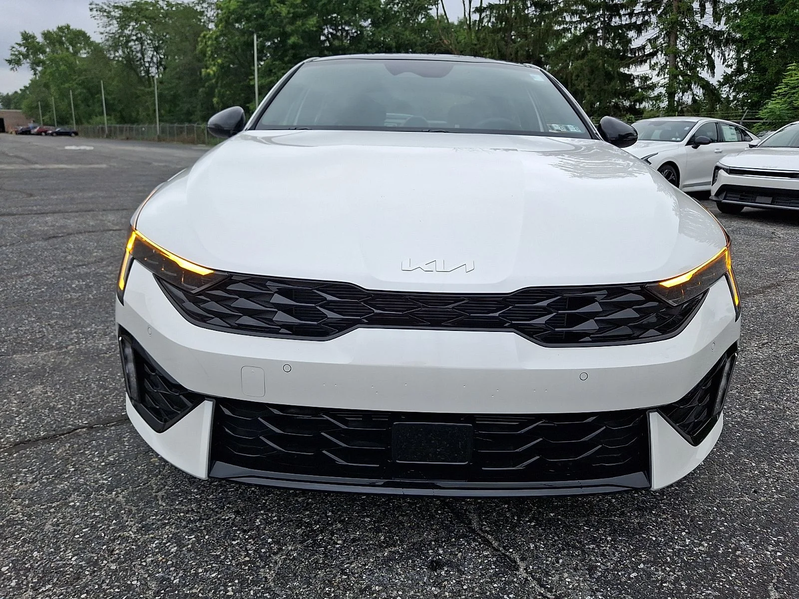 New 2026 White Kia GT-Line image 3