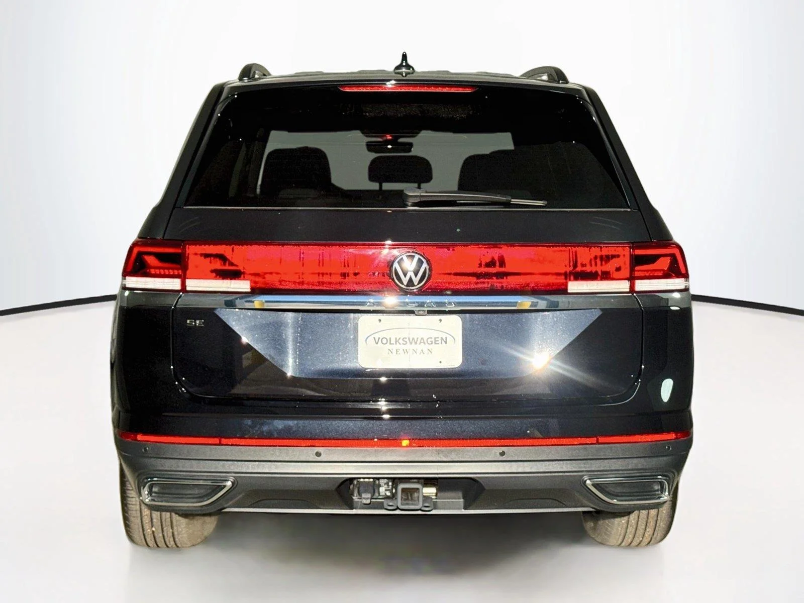 New 2026 Deep Black Pearl Volkswagen 2.0T SE w/Technology image 5