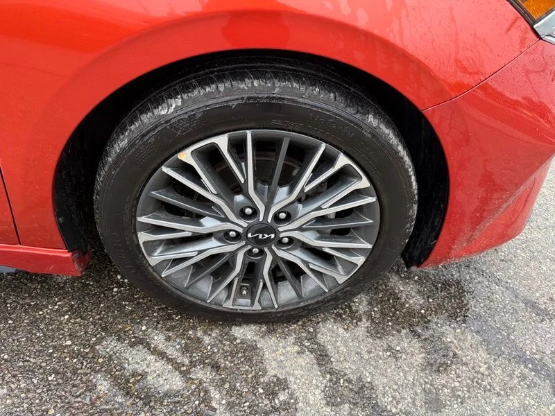 Used 2023 Red Kia GT-Line image 17