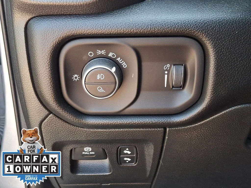 Used 2022 Silver Ram Big Horn/Lone Star image 23