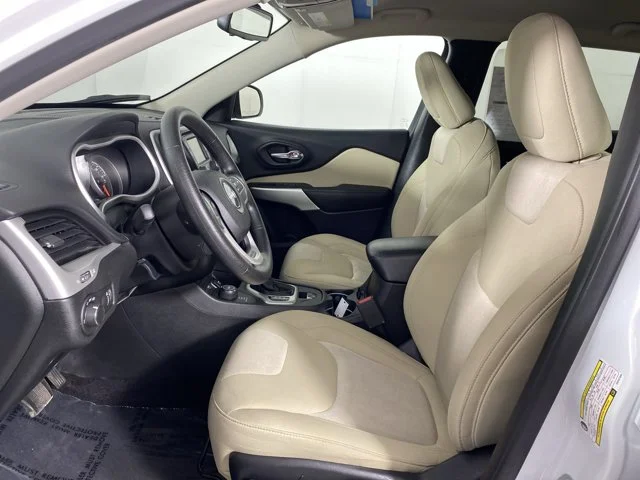 Used 2017 White Jeep Sport image 13