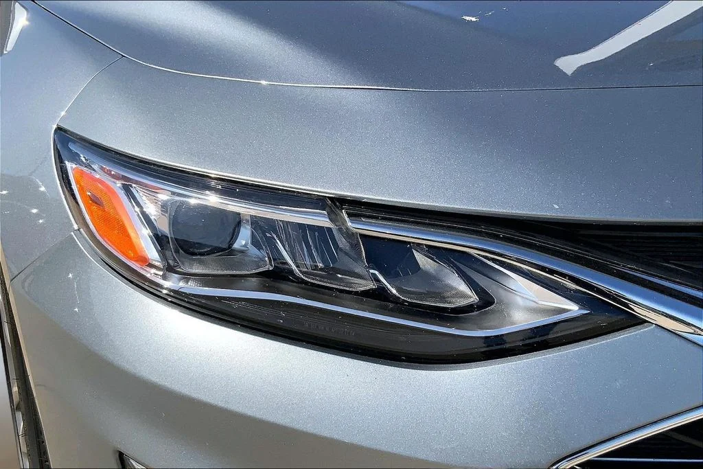 Used 2023 Sterling Gray Metallic Chevrolet LT image 28