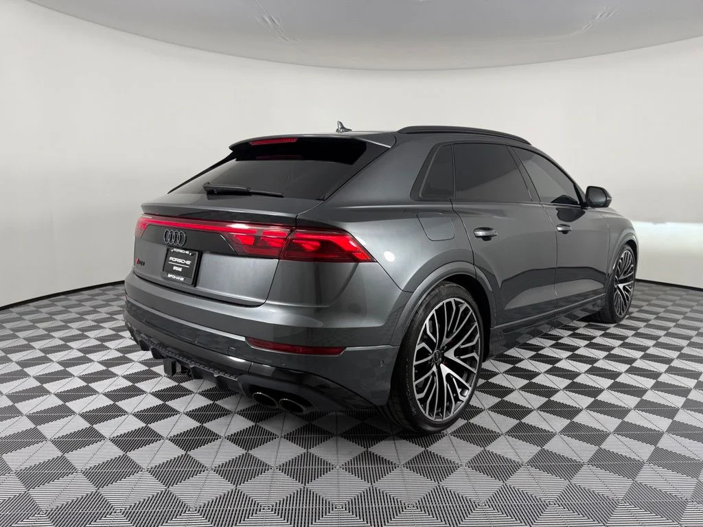 2026 Audi SQ8 Prestige - Photo 9