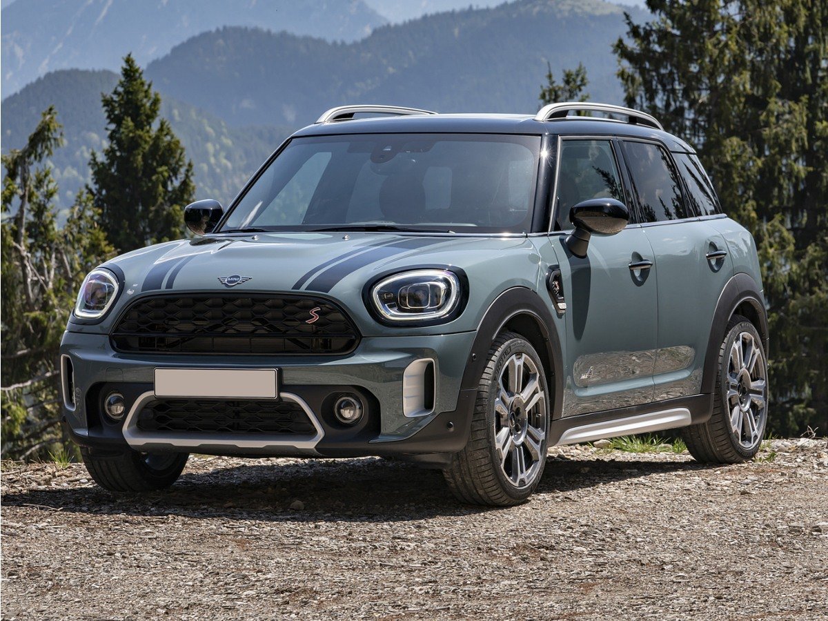 Used 2024 White Metallic MINI  image 1