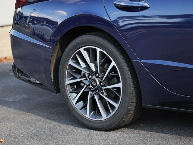 Used 2020 Stormy Blue Hyundai Limited image 6
