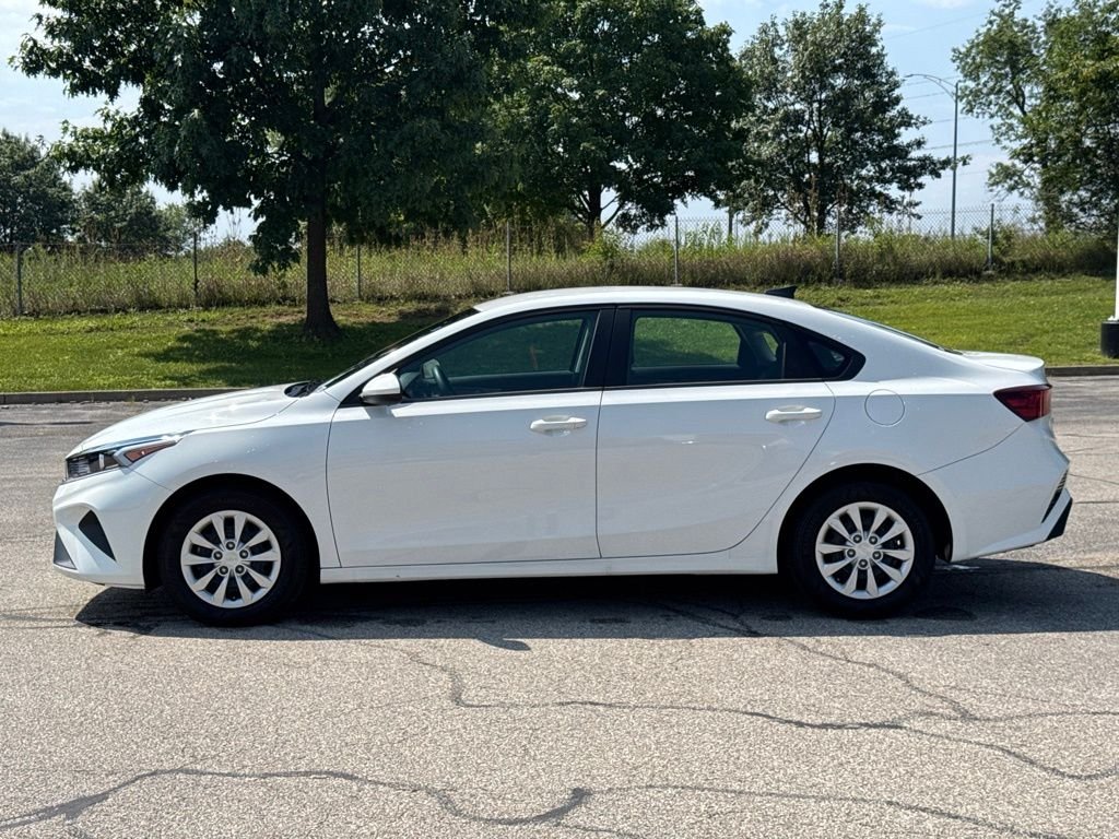 Used 2024 White Kia LX image 2