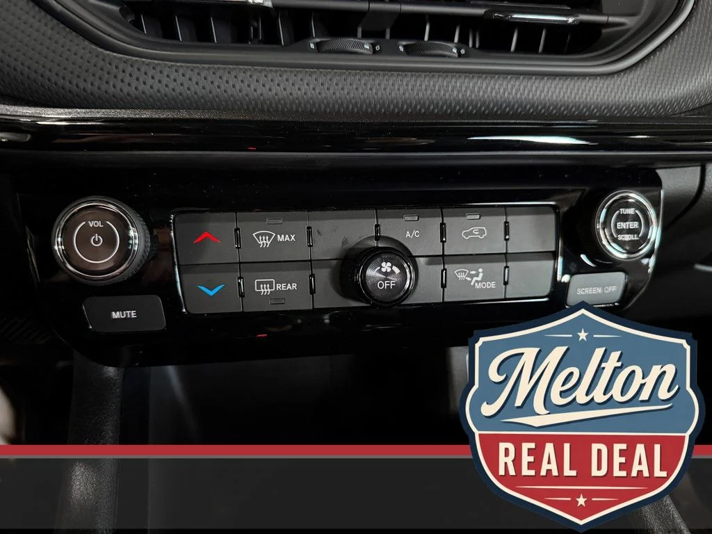 New 2025 Black Jeep Latitude image 35
