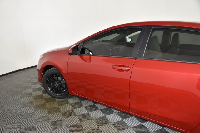 2019 Toyota Corolla LE - Photo 10