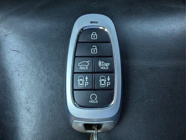 Used 2023 Serenity White Pearl Hyundai Calligraphy image 34