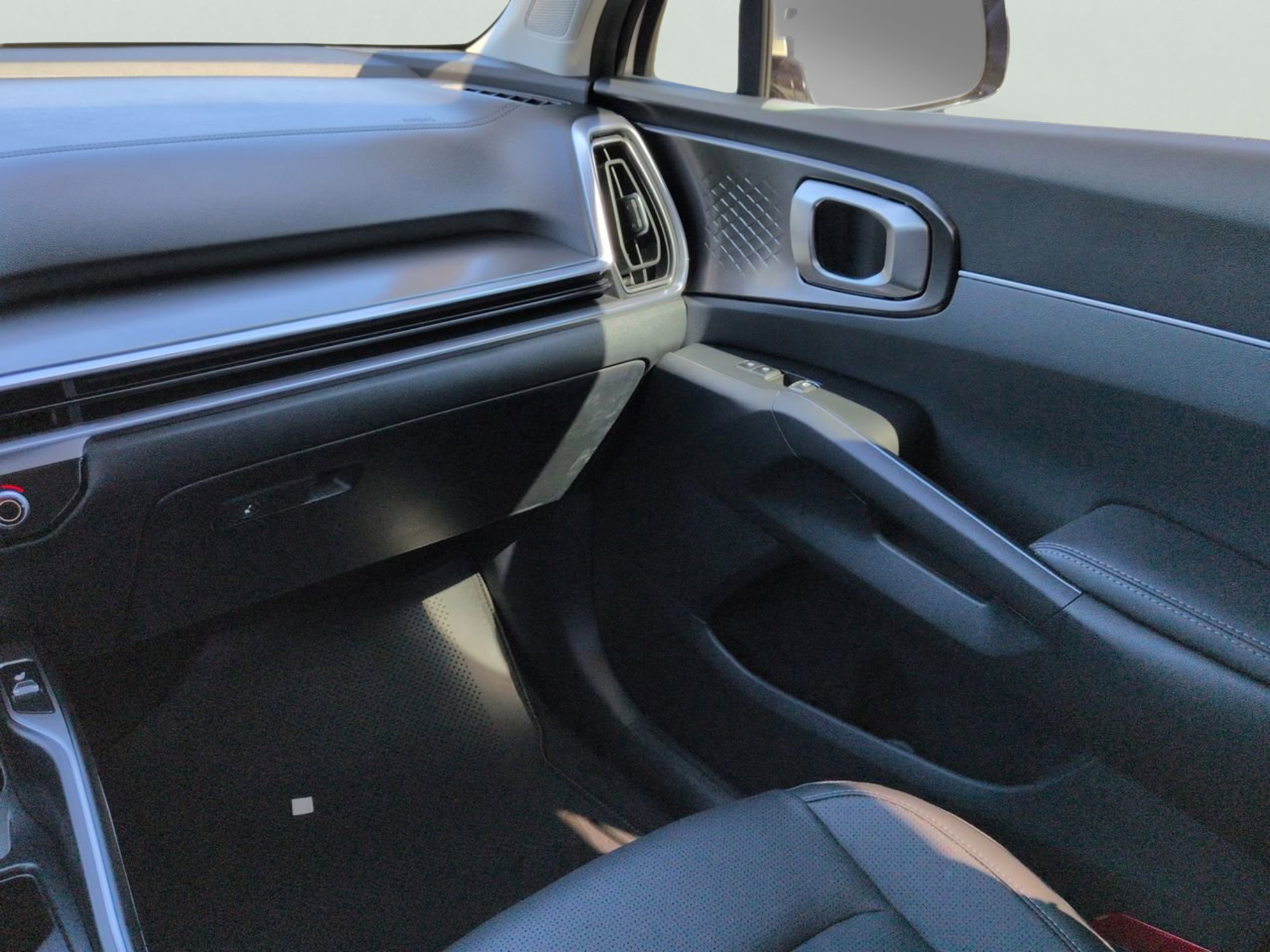 New 2026 Snow White Pearl Kia EX image 14