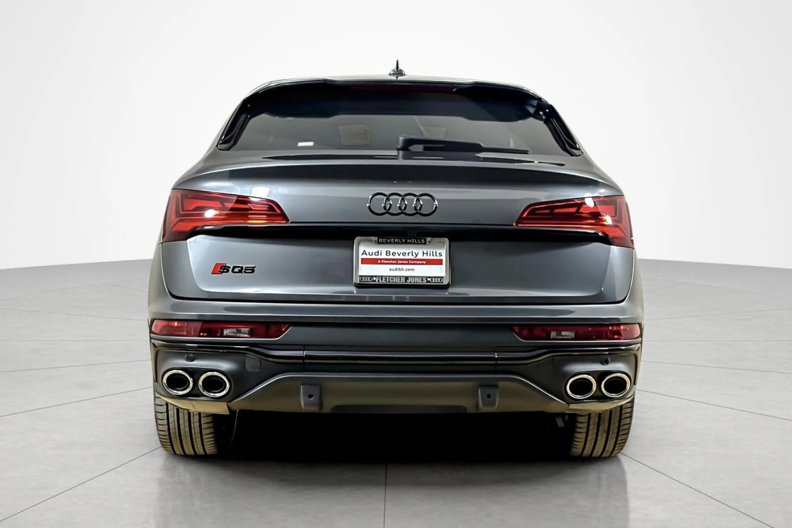 Used 2022 Daytona Gray Pearl Effect Audi Premium Plus 3.0 TFSI quattro image 4