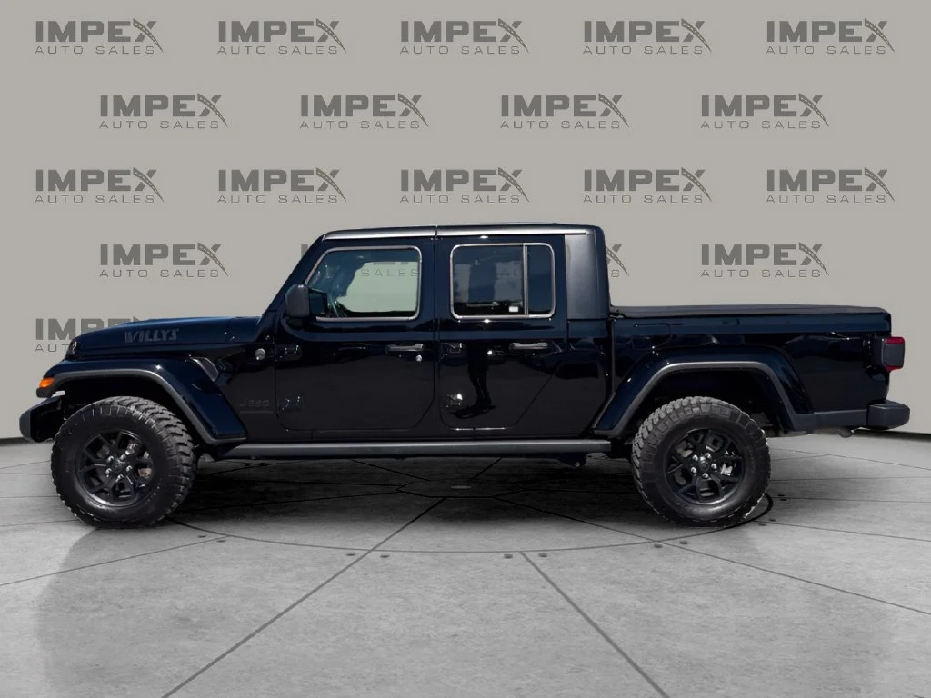 Used 2025 Black Jeep Willys image 2