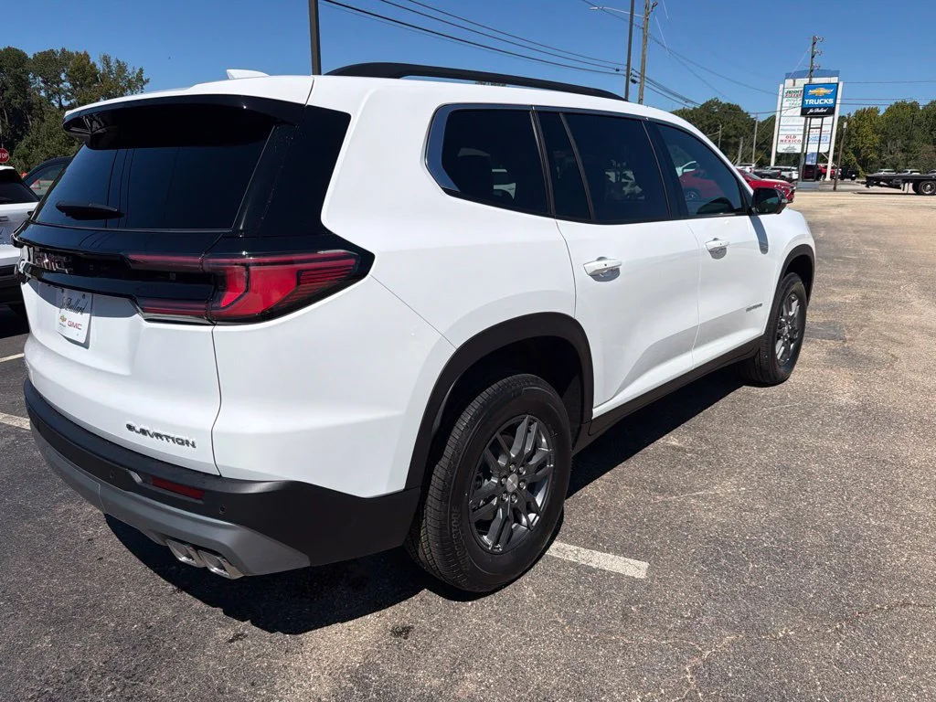 New 2027 Summit White GMC Elevation image 6
