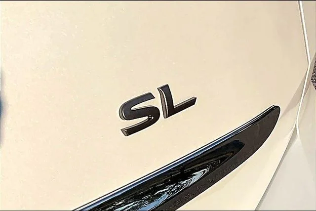 Used 2024 White Nissan SL image 8