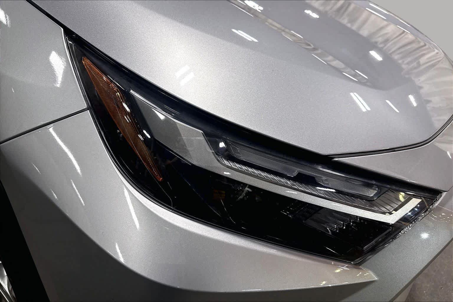 Used 2023 Silver Sky Metallic Toyota XLE Premium image 28