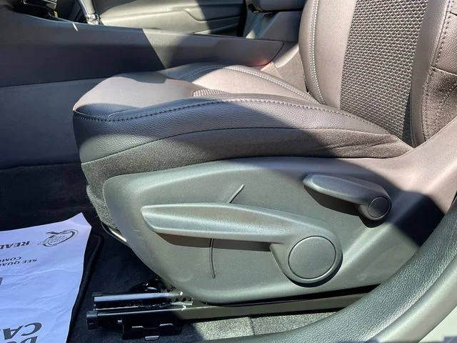 New 2026 Sting-Gray Clearcoat Jeep Latitude image 12