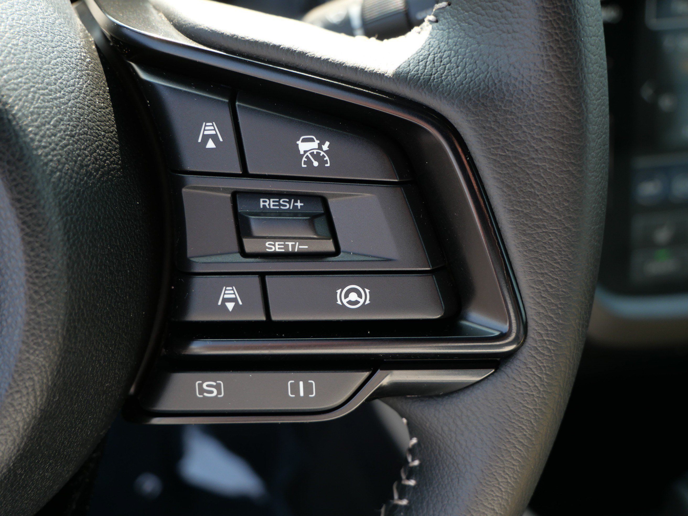 Used 2026 Magnetite Gray Metallic Subaru Premium image 28