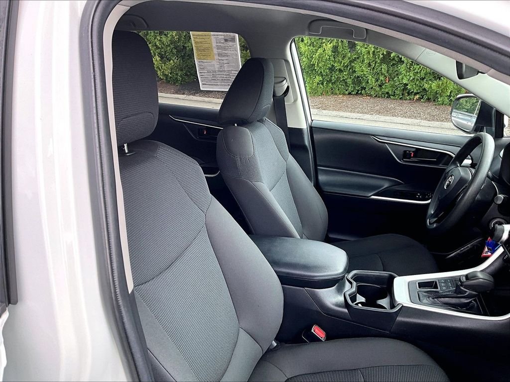 Used 2021 White Toyota LE image 11