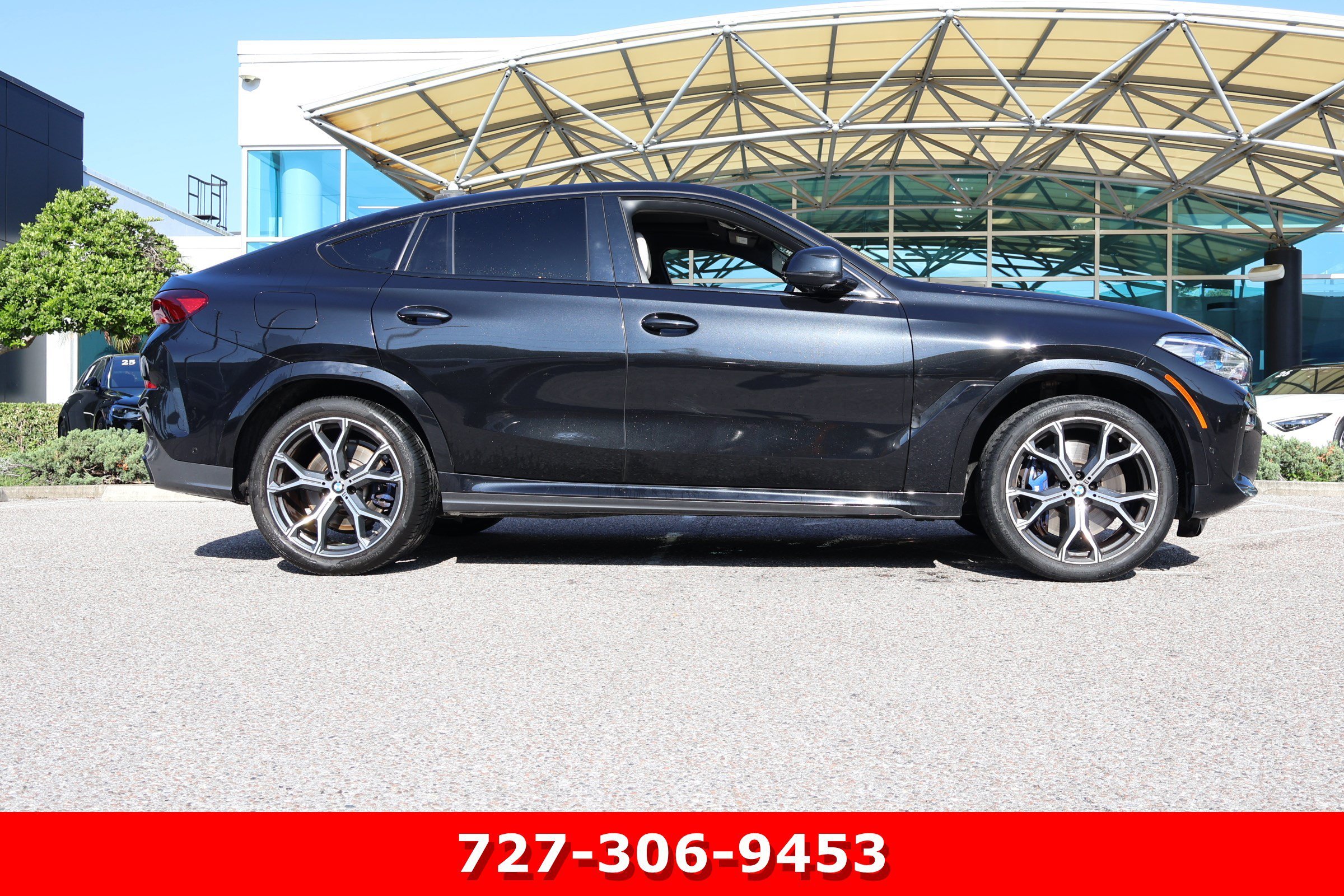 Used 2021 Black Sapphire Metallic BMW M50i image 9