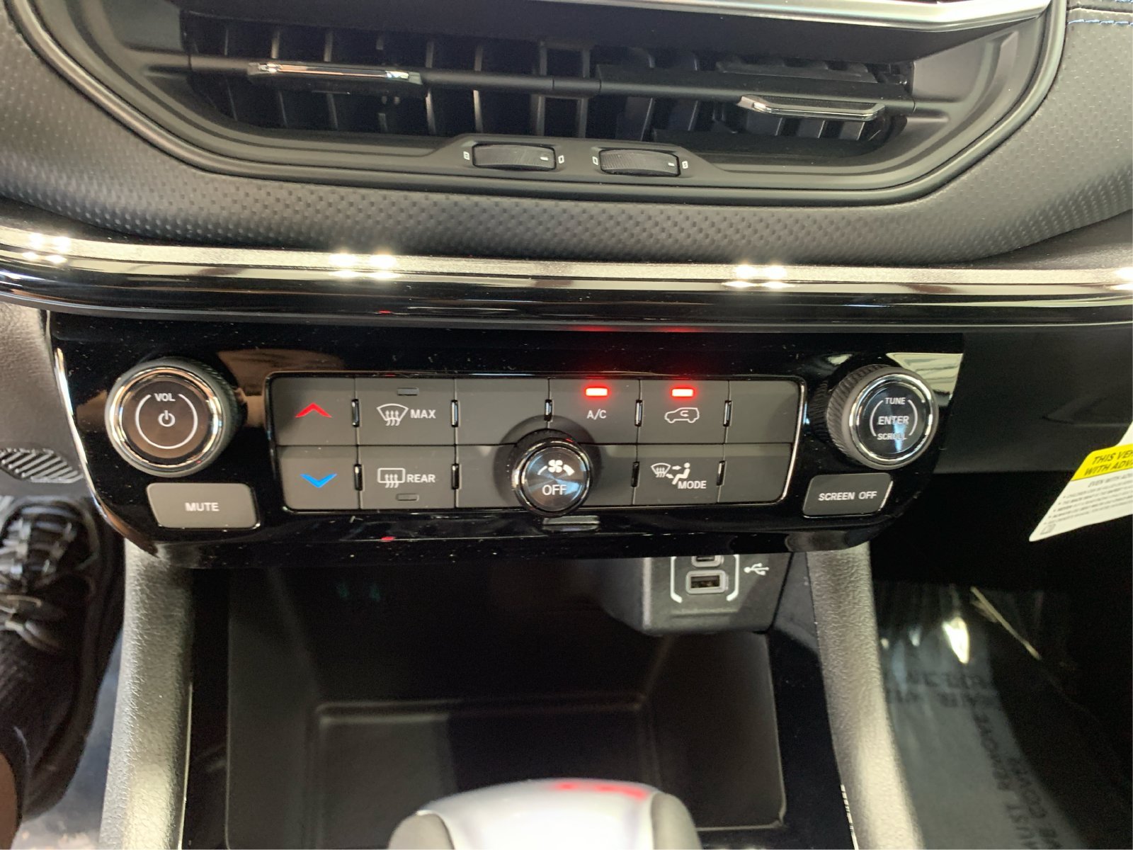 2026 Jeep Compass Latitude Altitude - Photo 25