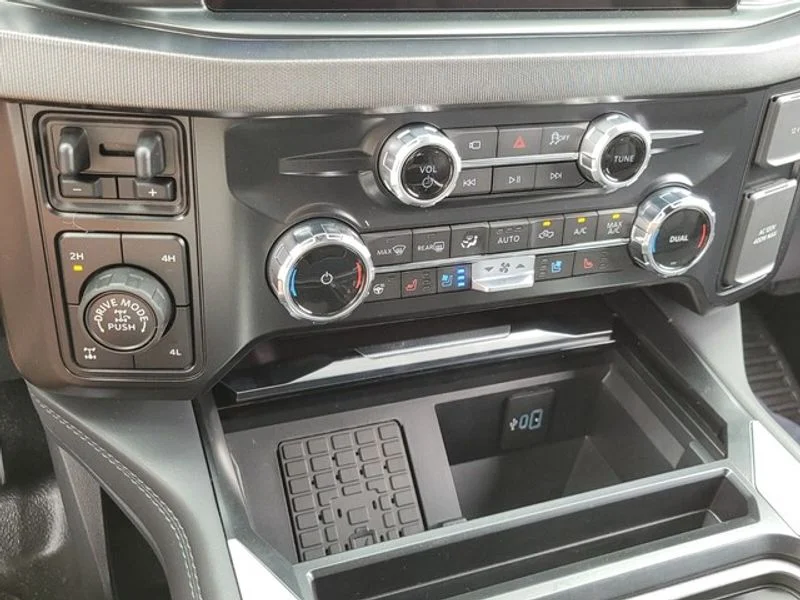 2026 Ford F-250 Super Duty Platinum - Photo 18