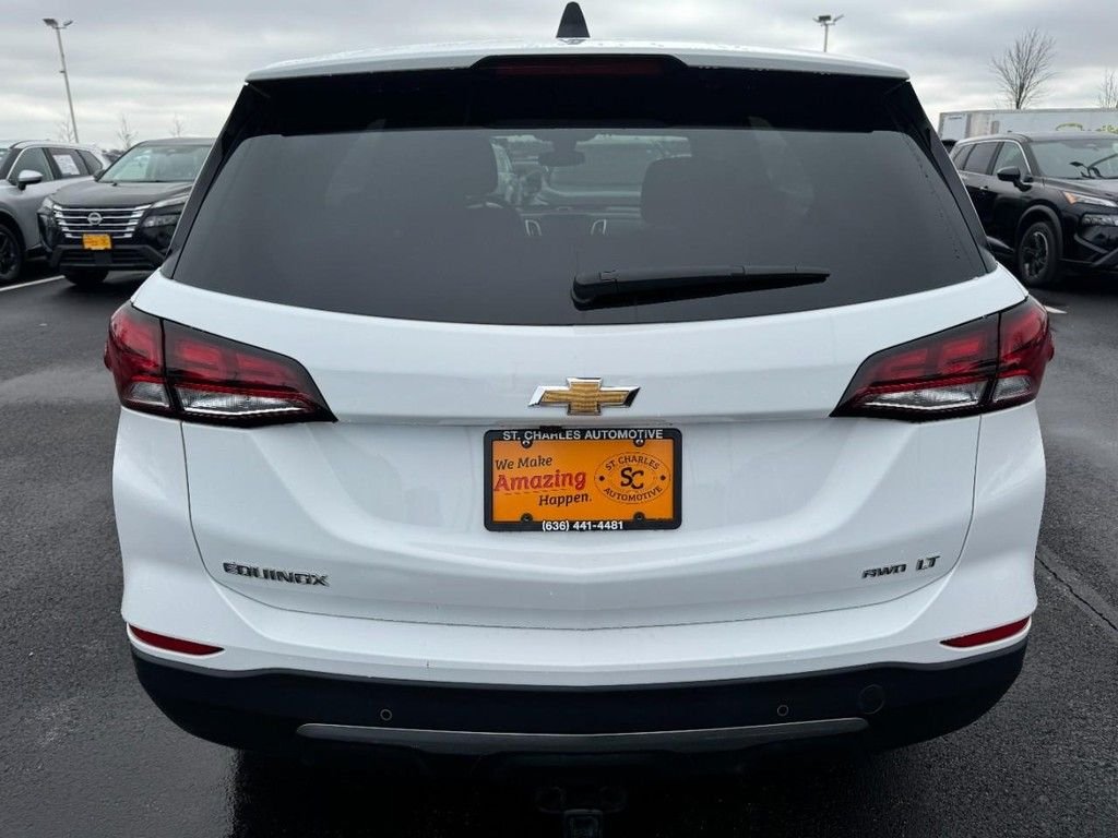 Used 2023 White Chevrolet LT image 4