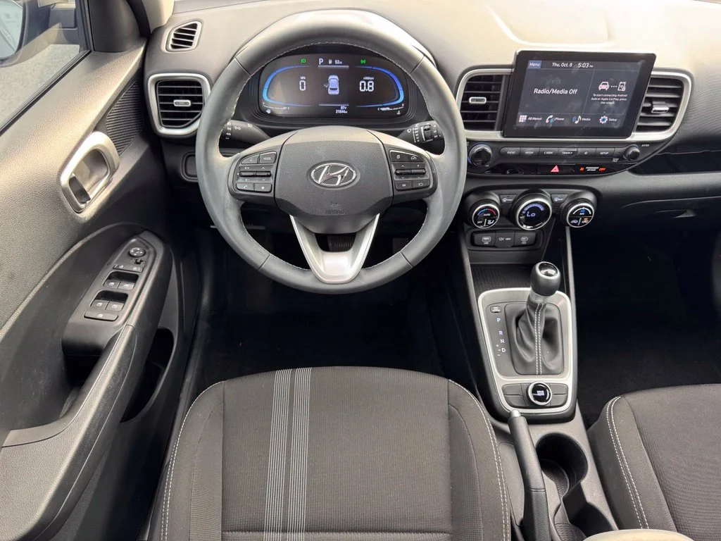 Used 2024 Silver Hyundai SEL image 15