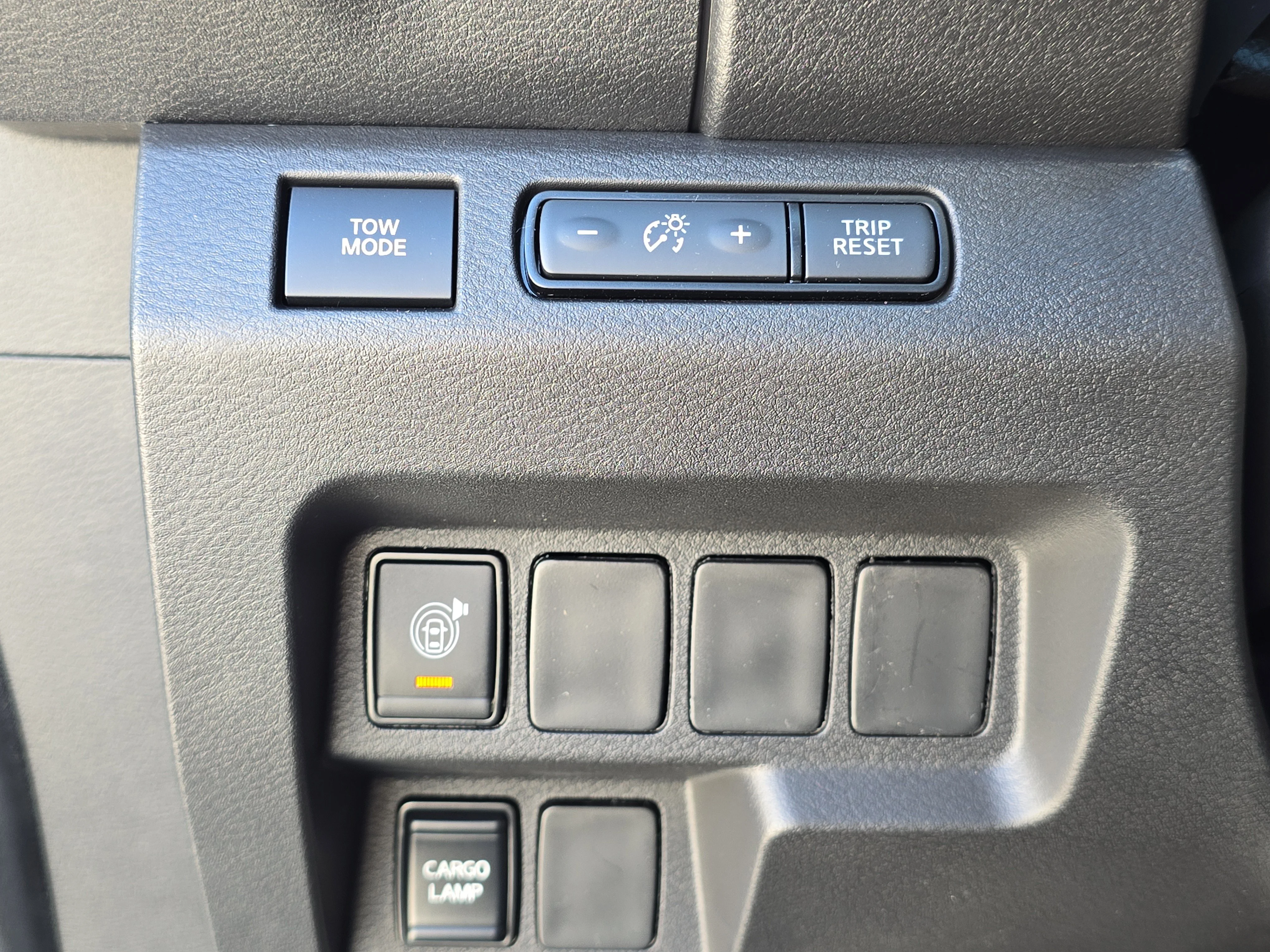 New 2026 Glacier White Nissan Crew Cab PRO-X® image 30